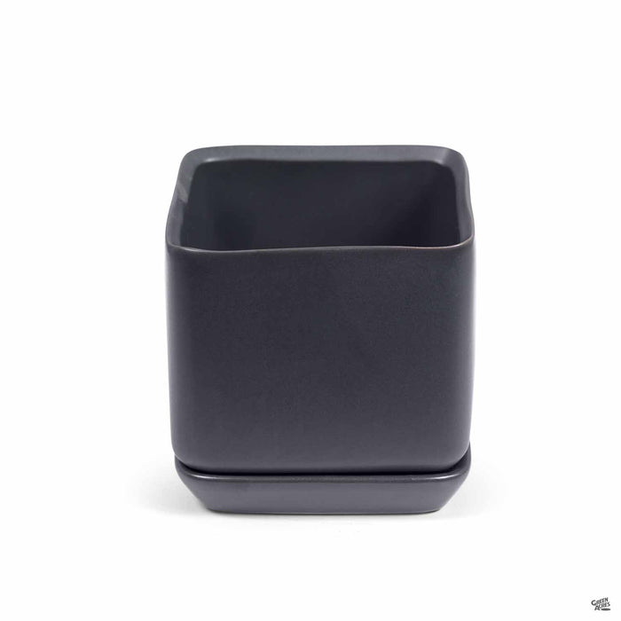 5.5" x 5" / Black