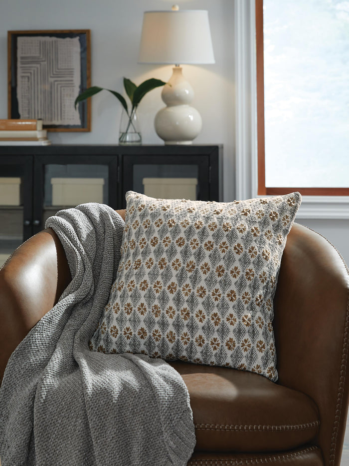 Dainwick Pillow (4/CS) - White/Gray/Brown